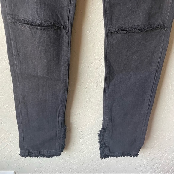 BCBGMaxazria Black Distressed Skinny Jeans Ankle Fray Knee Rips - Picture 5 of 13